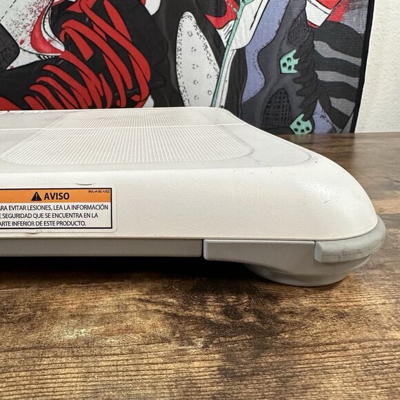 UNTESTED Wii Fit Balance Board ONLY RVL-021 *GREAT CONDITION* *READ CONDITION* - Picture 8 of 16